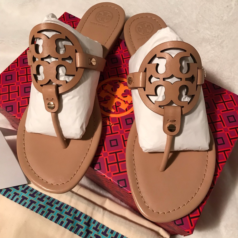 NEW Tory Burch Millers Size 11 Makeup